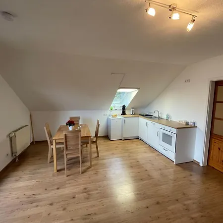 Apartment An Der Romantischen Strasse Direkt A3 Und A81 Eisingen (Wurzburg)